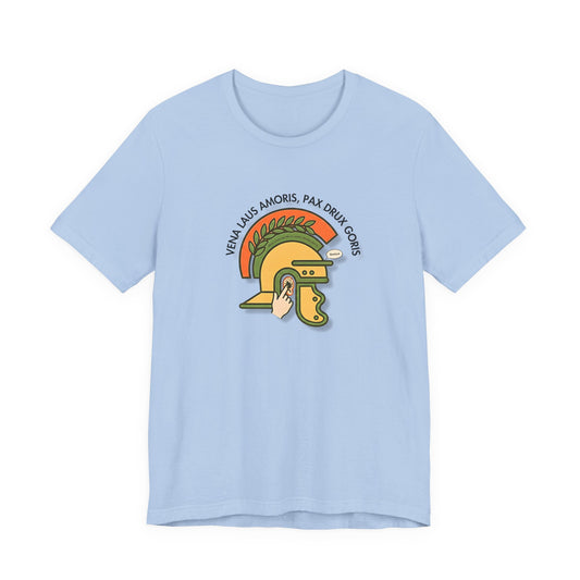 Vena Laus Amoris hellblaues T-Shirt mit römischem Helm und Laus am Ohr Illustration – Bayrischer Latein-Humor für Lehrer.