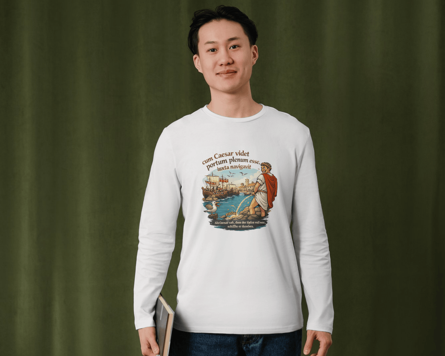 Caesar schiffte daneben T-Shirt – Lustiger Latein Spruch – Softstyle Shirt für Lehrer & Studenten