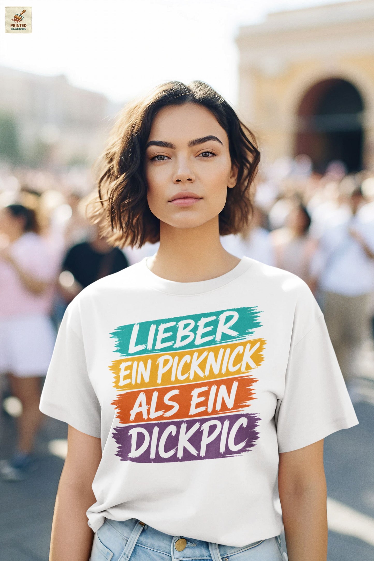 Anti Dickpic Shirt Frauen mit buntem Brushstroke Spruch und feministischer Haltung in weiß