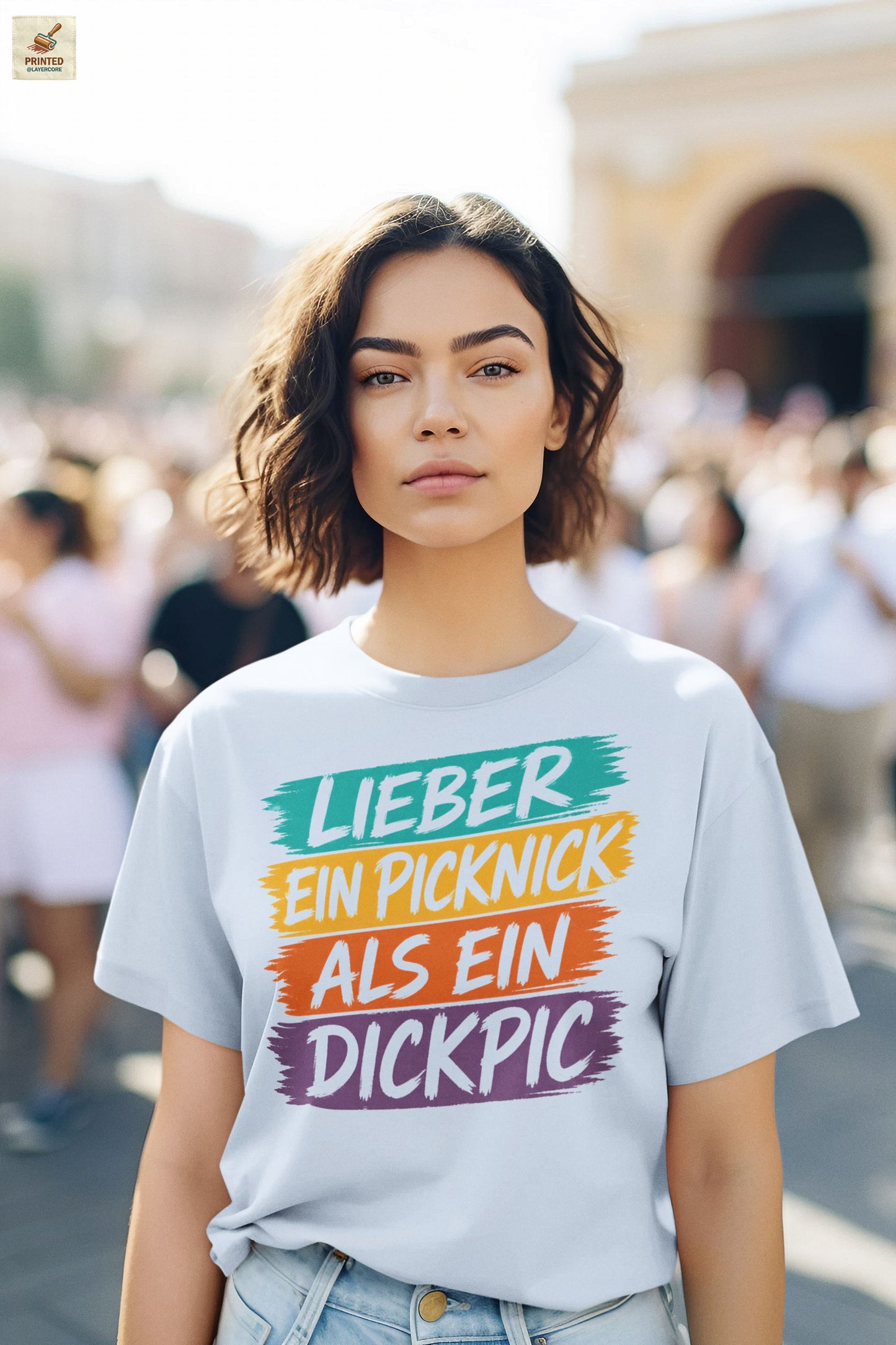 Anti Dickpic Shirt Frauen mit buntem Brushstroke Spruch und feministischer Haltung in light blue