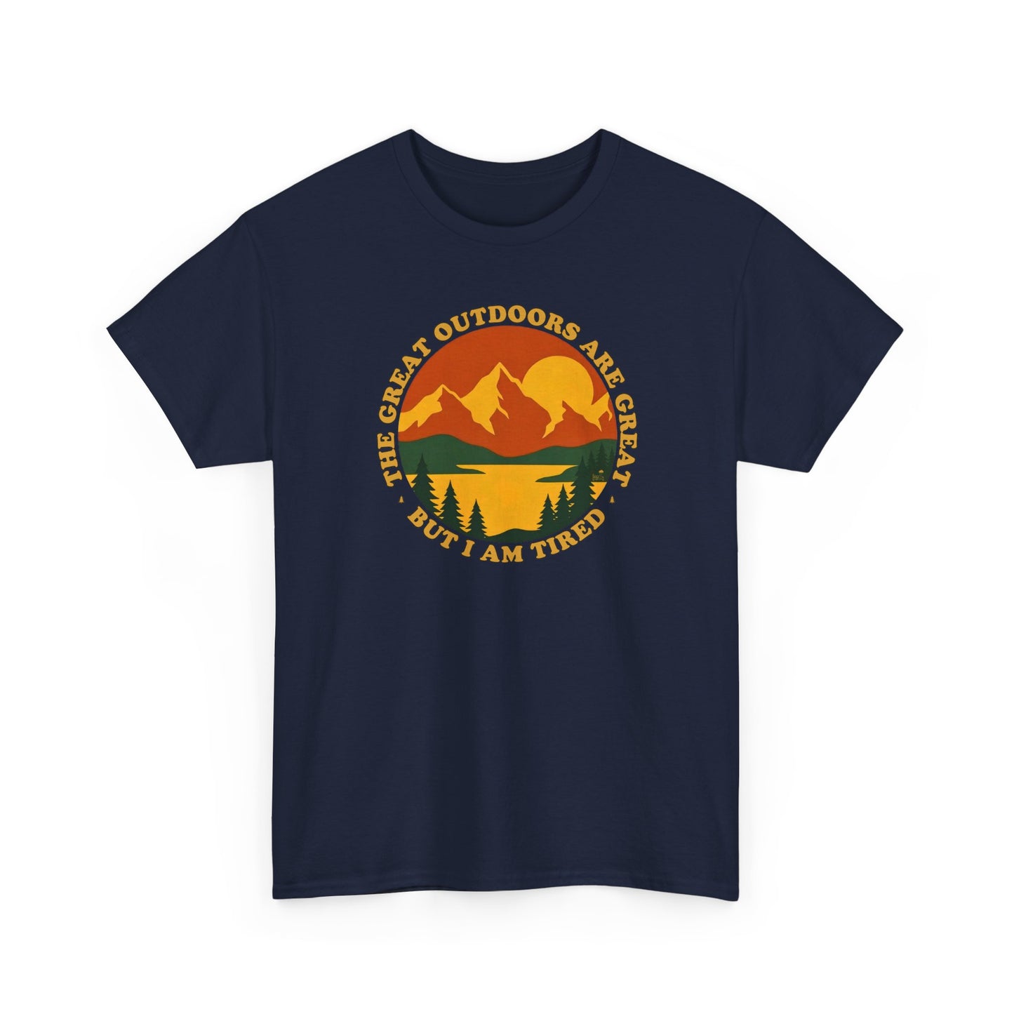 Retro 70s Berglandschaft navy blaues T-Shirt mit "The Great Outdoors are great but I am tired" Schriftzug