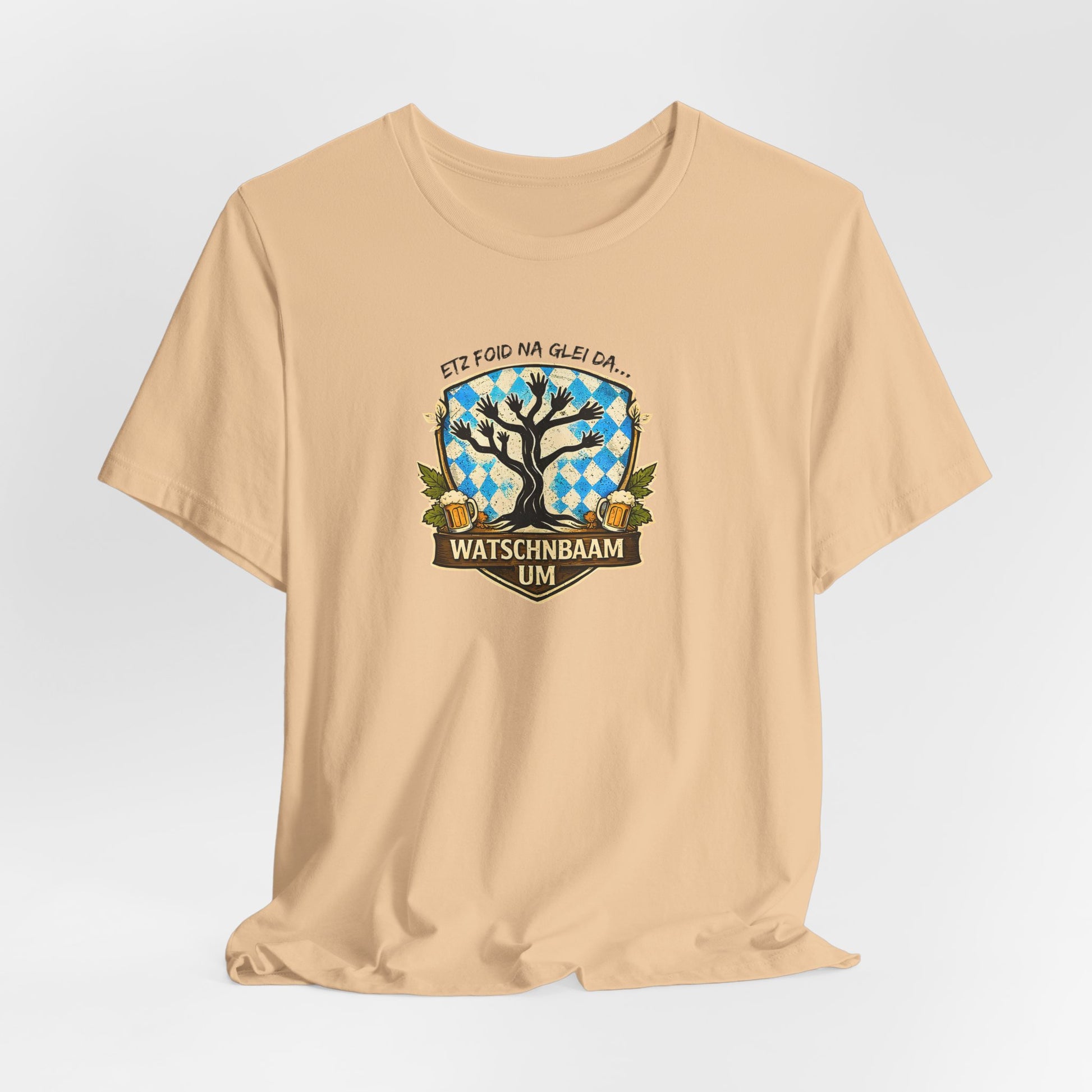 Watschnbaam T-Shirt in sanddune farben mit retro Baum-/Handgrafik und bayrischem Spruch „Etz foid na glei da… Watschnbaam um“, Bella Canvas 3001
